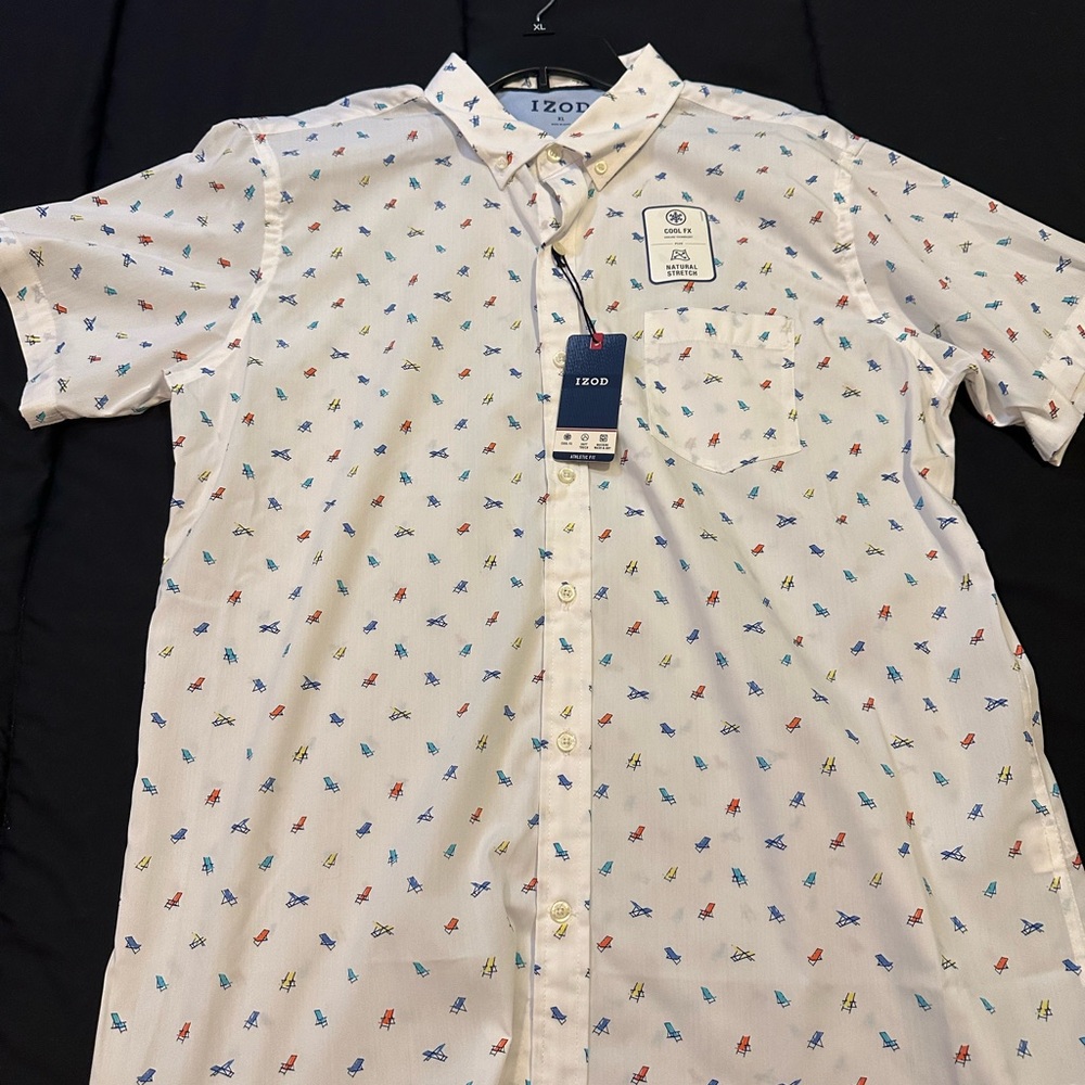 IZOD Men's White Shirt with Colorful Print